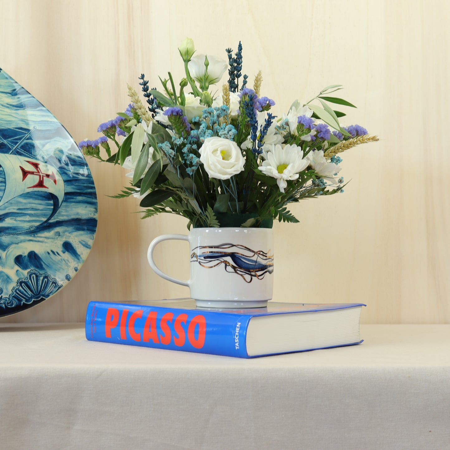 caneca azul 601