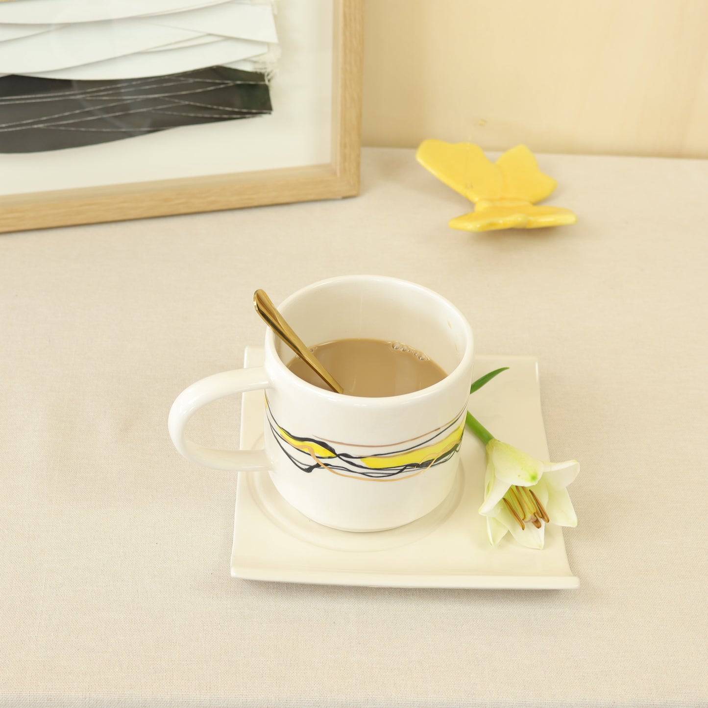 caneca amarela 572