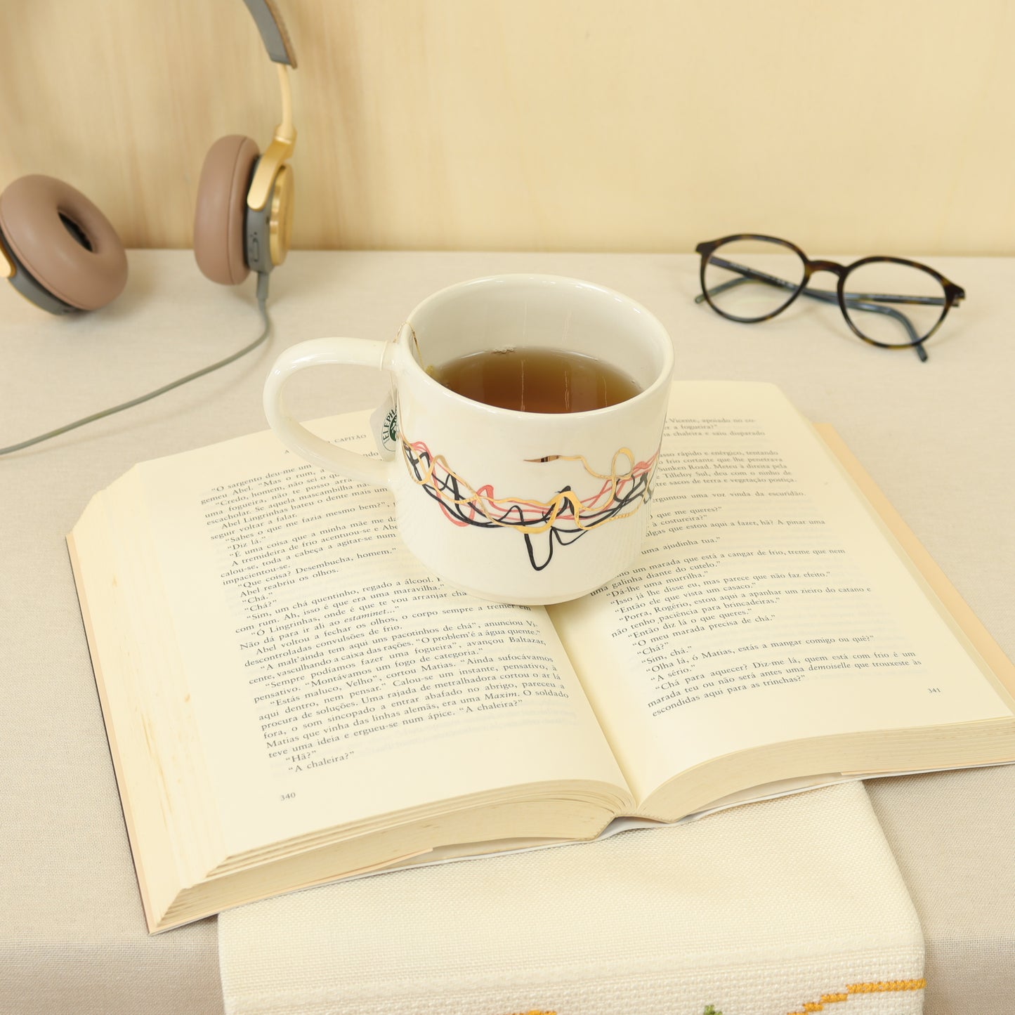 caneca rosa 590