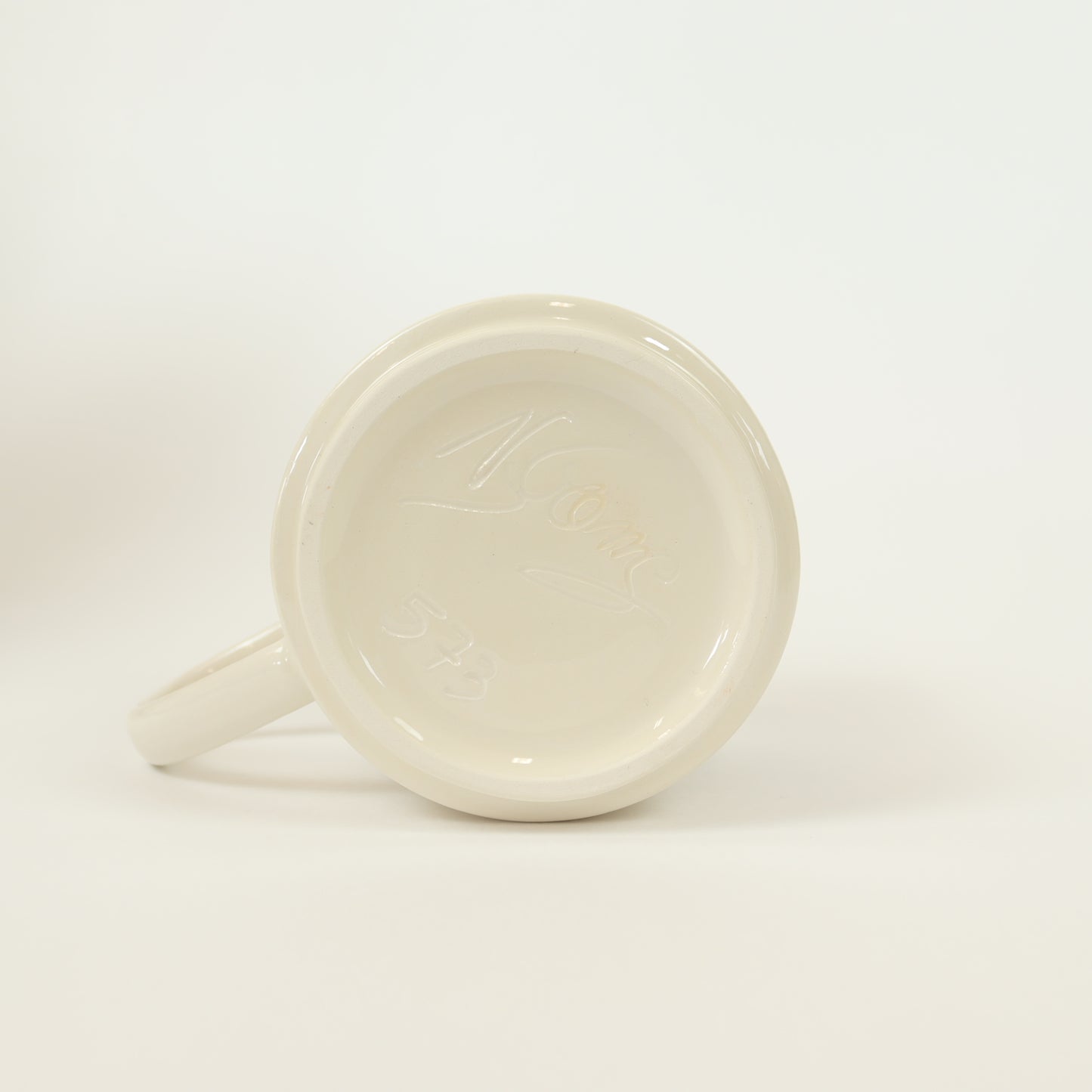 Taza abstracta negra 573