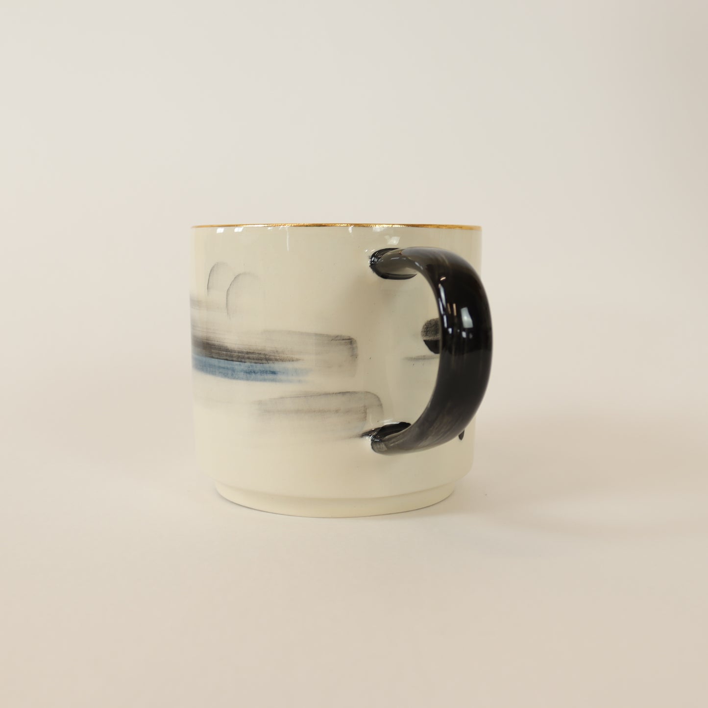 taza abstracta negra 397