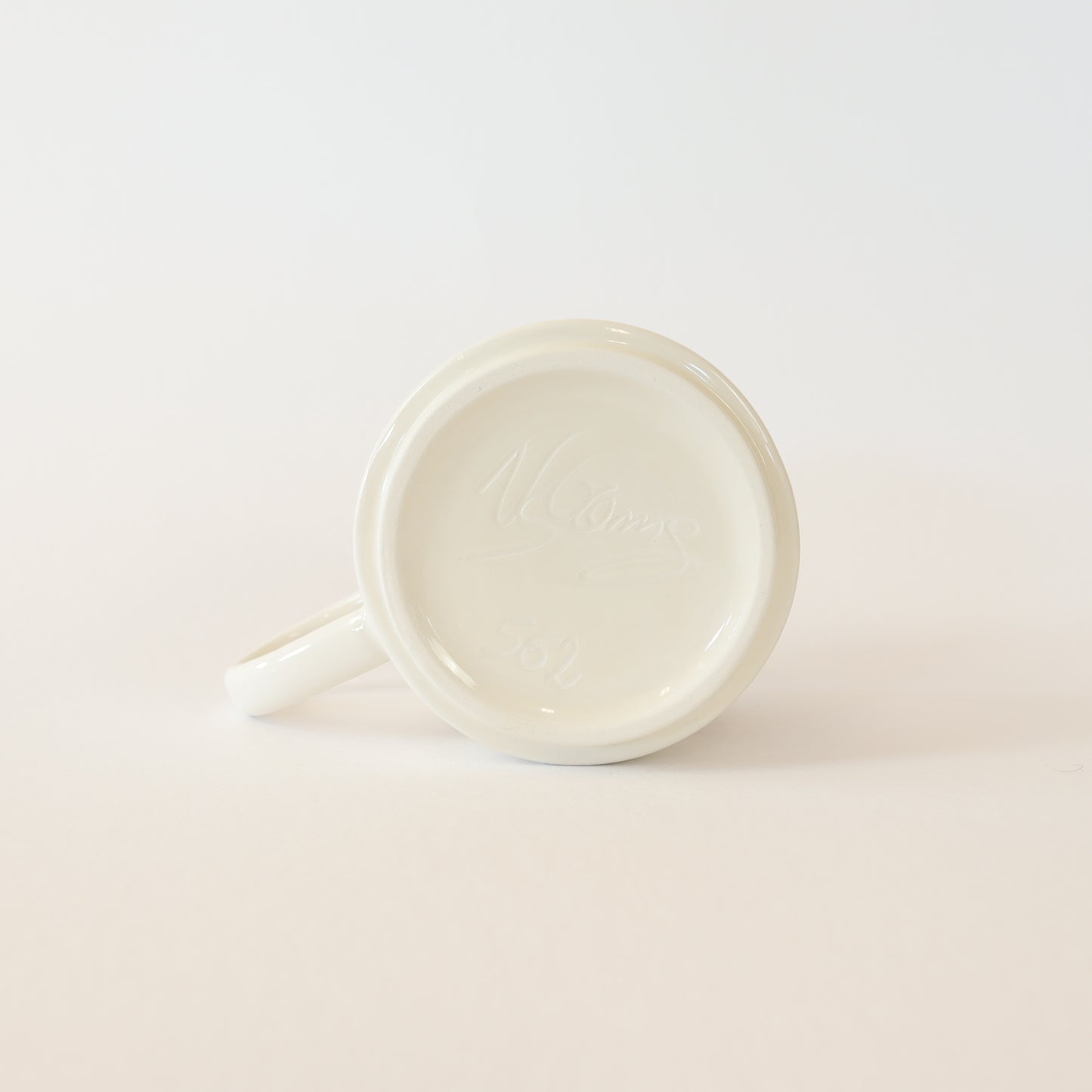 caneca vermelha 562