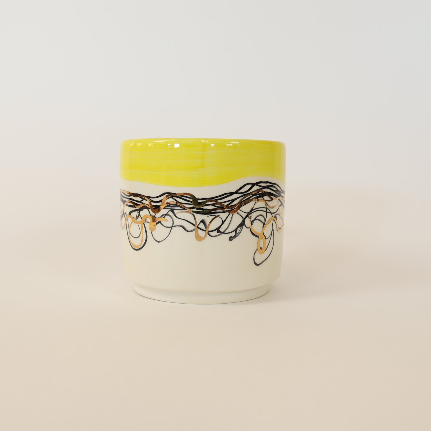 caneca amarela 521