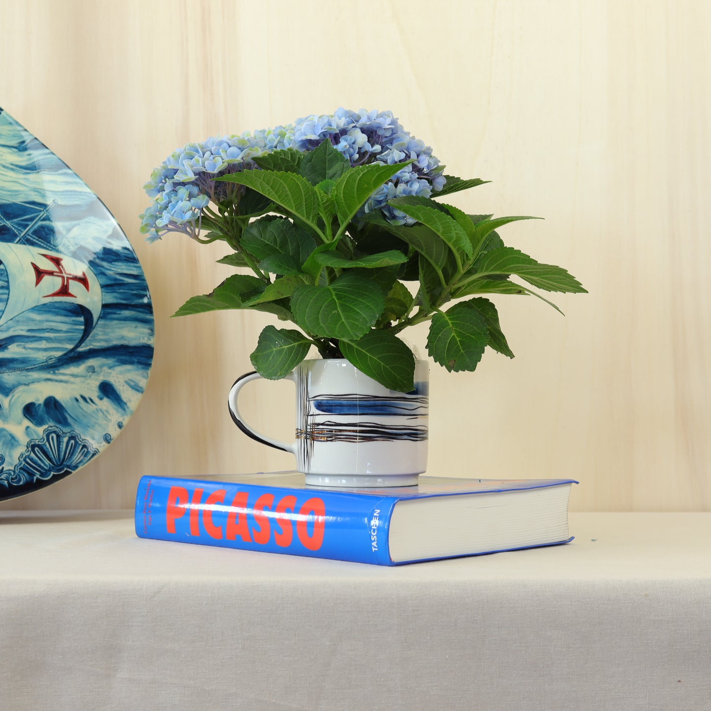caneca azul 546