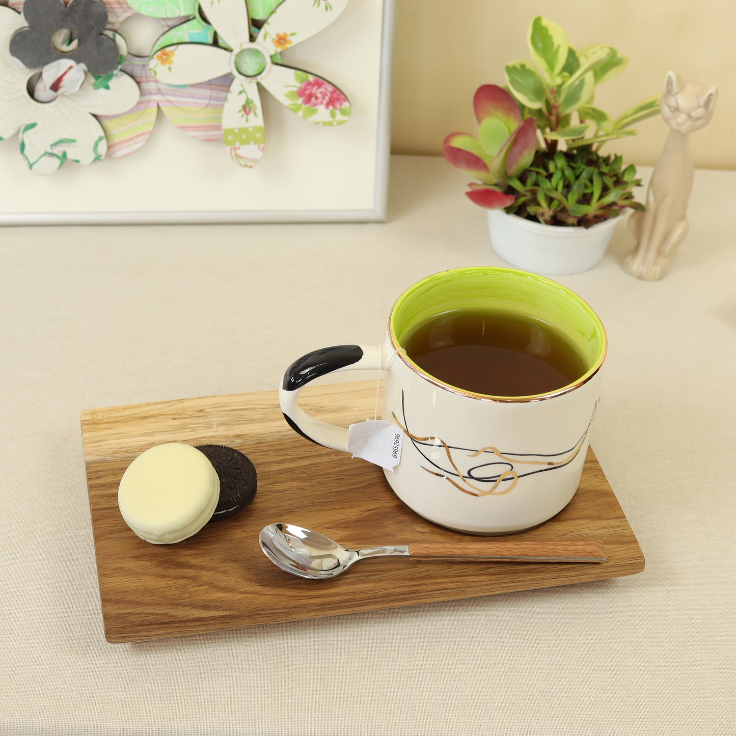 Taza abstracta negra 548