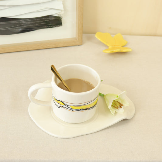 caneca amarela 572