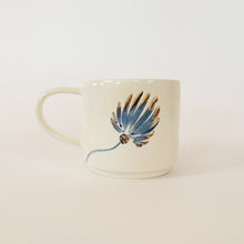 Carregar imagem no visualizador da galeria, caneca flores 695
