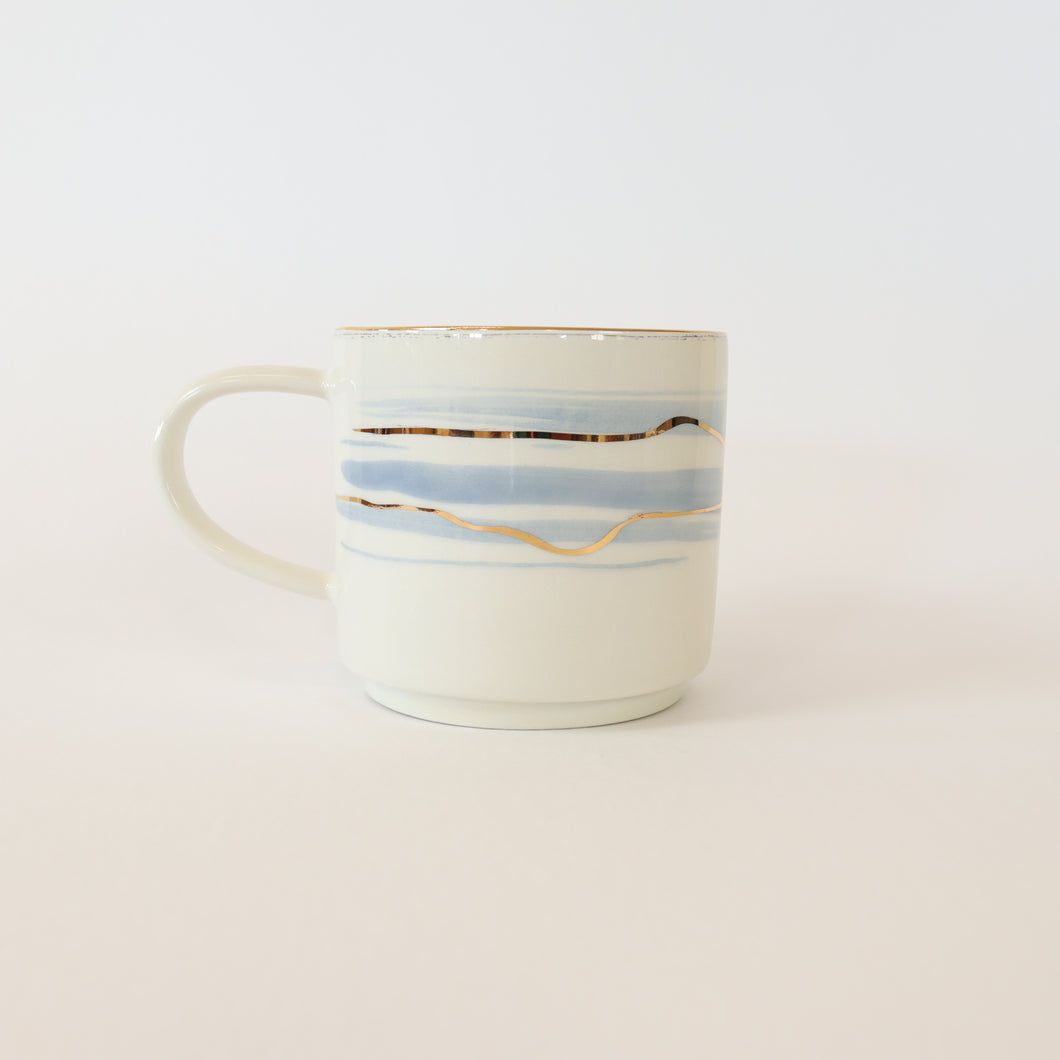 caneca azul 018